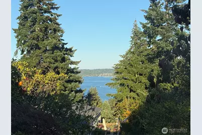1911 1st Avenue W, Bremerton, WA 98312 - Photo 1