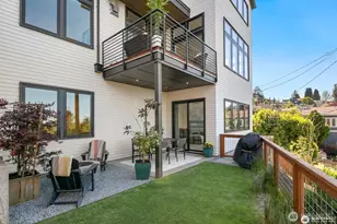 728 W Etruria St, Seattle, WA 98119 - Photo 36