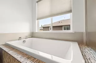 5657 S 328th Pl, Auburn, WA 98001 - Photo 30