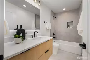 726 N 89th St, Seattle, WA 98103 - Photo 18