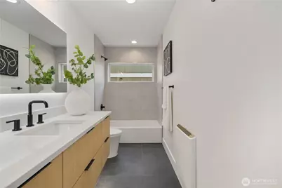 726 N 89th Street, Seattle, WA 98103 - Photo 6