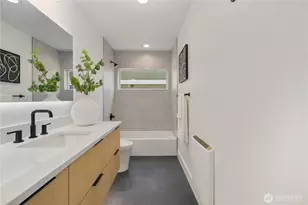 726 N 89th St, Seattle, WA 98103 - Photo 6