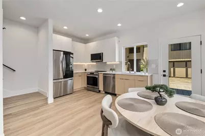 726 N 89th Street #B, Seattle, WA 98103 - Photo 10