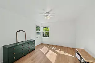 2638 SW 106th St, Seattle, WA 98146 - Photo 18