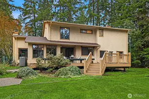 22223 NE 82nd Pl, Redmond, WA 98053 - Photo 2