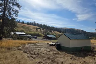 4297 Bissell Rd, Hunters, WA 99137 - Photo 2