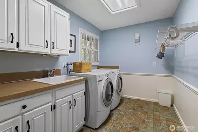11233 240th St SW, Woodway, WA 98020 - Photo 14