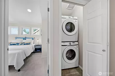 12325 10th Place NE #D, Seattle, WA 98125 - Photo 20