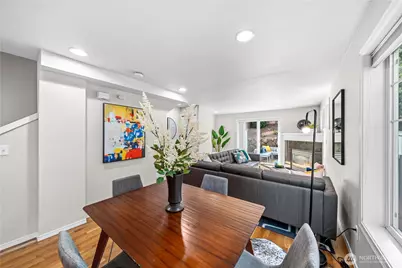12325 10th Place NE #D, Seattle, WA 98125 - Photo 6