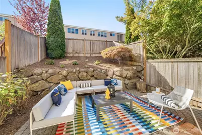 12325 10th Place NE #D, Seattle, WA 98125 - Photo 1