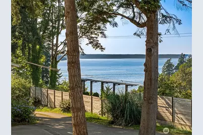 25657 Marine View Drive S, Des Moines, WA 98198 - Photo 2