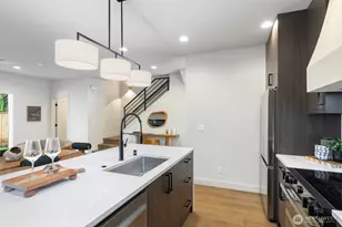 2838 NW 73rd St, Seattle, WA 98117 - Photo 18
