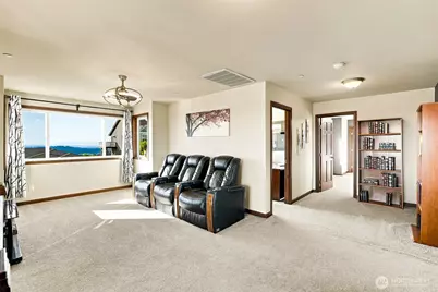 10908 177th Avenue Ct E, Bonney Lake, WA 98391 - Photo 18