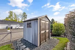 268 N McNeely St, Buckley, WA 98321 - Photo 34