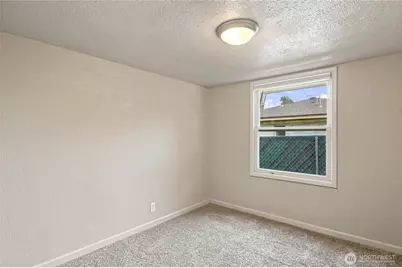 64 N James Avenue, East Wenatchee, WA 98802 - Photo 18