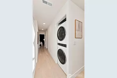 5128 Palatine Avenue N, Seattle, WA 98103 - Photo 24