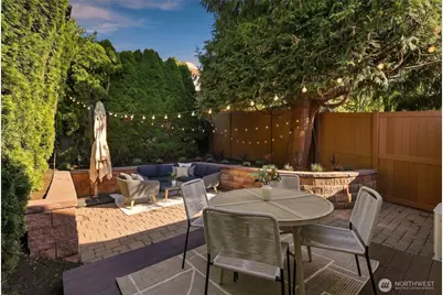 5128 Palatine Avenue N, Seattle, WA 98103 - Photo 30
