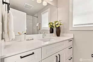 5128 Palatine Ave N, Seattle, WA 98103 - Photo 20