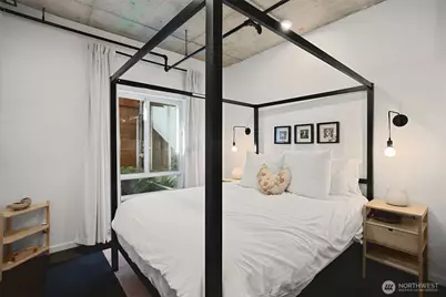 66 Bell Street #4, Seattle, WA 98121 - Photo 20