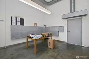 66 Bell St, Seattle, WA 98121 - Photo 38