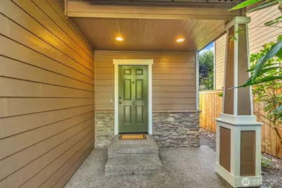 126 197th Street SW, Bothell, WA 98012 - Photo 2
