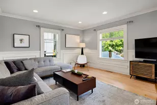 43 W Etruria, Seattle, WA 98119 - Photo 4