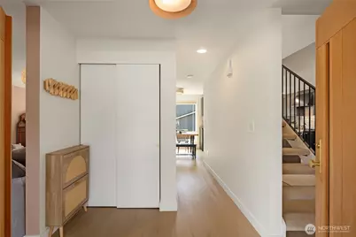 5528 173rd Place SW, Lynnwood, WA 98037 - Photo 2