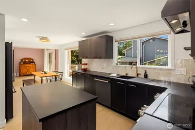 5528 173rd Place SW, Lynnwood, WA 98037 - Photo 4
