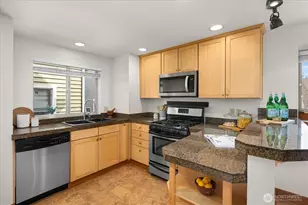 741 N 94th St, Seattle, WA 98103 - Photo 10