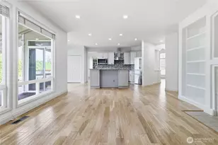 24312 Main Dr, Sammamish, WA 98074 - Photo 10