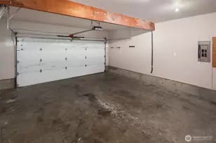 732 NE Roswell Dr, Bremerton, WA 98310 - Photo 20