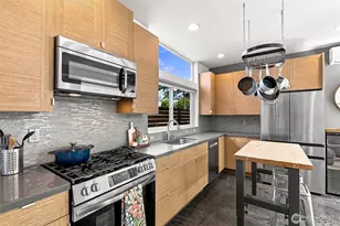 310 21st Ave, Seattle, WA 98122 - Photo 2