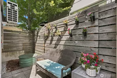 310 21st Avenue #B, Seattle, WA 98122 - Photo 22