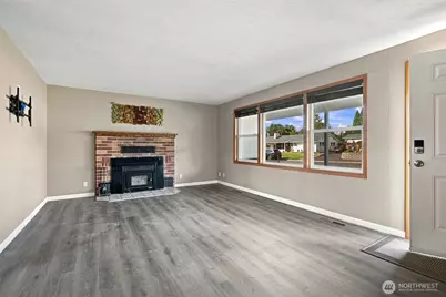 217 N 63rd Avenue, Yakima, WA 98908 - Photo 2
