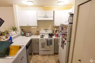 3221 S 208th St, SeaTac, WA 98198 - Photo 12
