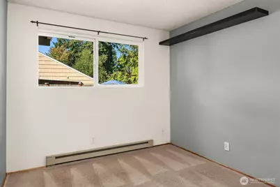 24924 35th Avenue S, Kent, WA 98032 - Photo 8
