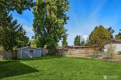 24924 35th Avenue S, Kent, WA 98032 - Photo 12