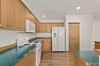 10906 183rd Avenue, Bonney Lake, WA 98391 - Photo 12