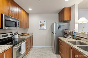 2034 Newport Way NW, Issaquah, WA 98027 - Photo 8