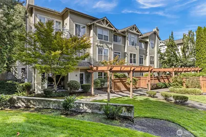 2034 Newport Way NW #11-1, Issaquah, WA 98027 - Photo 24