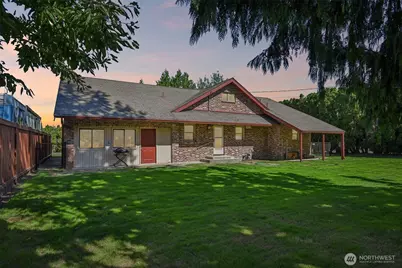 27527 SE 467th Place, Enumclaw, WA 98022 - Photo 2