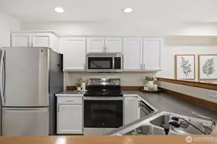4047 Eliza Ave, Bellingham, WA 98226 - Photo 8
