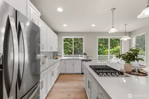 9118 NE 160th Pl, Bothell, WA 98028 - Photo 10