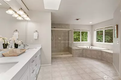 9118 NE 160th Pl, Bothell, WA 98028 - Photo 20