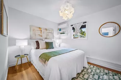 14346 Interlake Avenue N, Seattle, WA 98133 - Photo 18