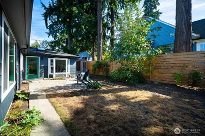 14346 Interlake Avenue N, Seattle, WA 98133 - Photo 24