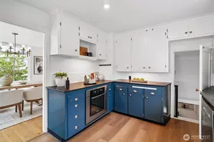 1009 W Crockett St, Seattle, WA 98119 - Photo 14