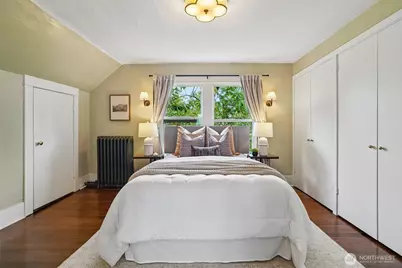 1009 W Crockett Street, Seattle, WA 98119 - Photo 18