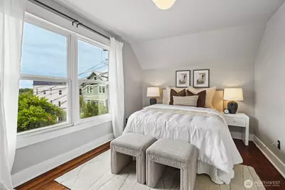 1009 W Crockett Street, Seattle, WA 98119 - Photo 20