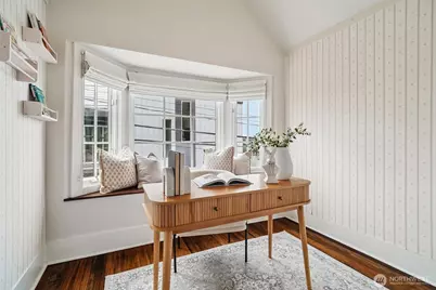 1009 W Crockett Street, Seattle, WA 98119 - Photo 22